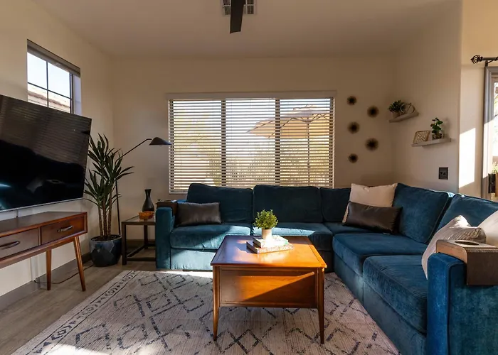 New Listing Special! 3 Bedroom House In Prime Location * Phoenix