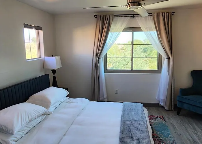 Ferienhaus New Listing Special! 3 Bedroom House In Prime Location *